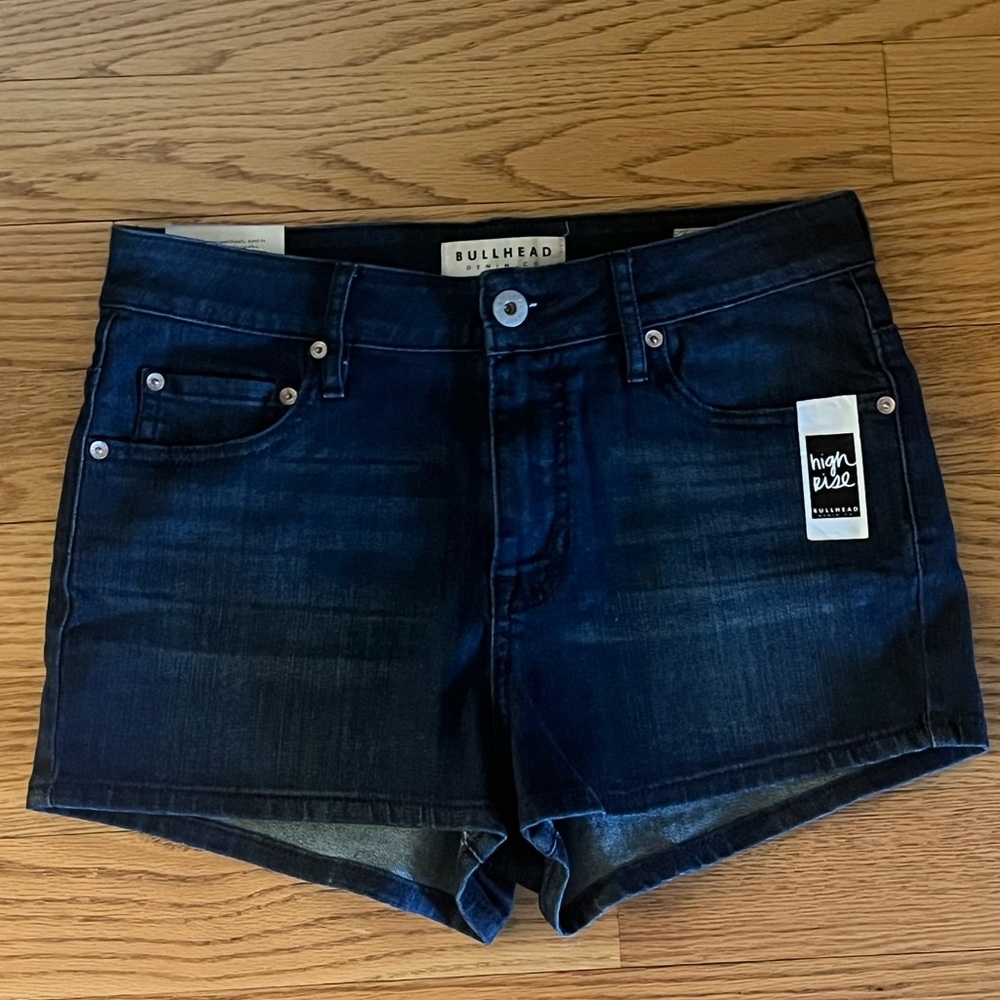 New Bullhead Women’s Juniors Size 9 High Rise Shorts with Touch of Stretch